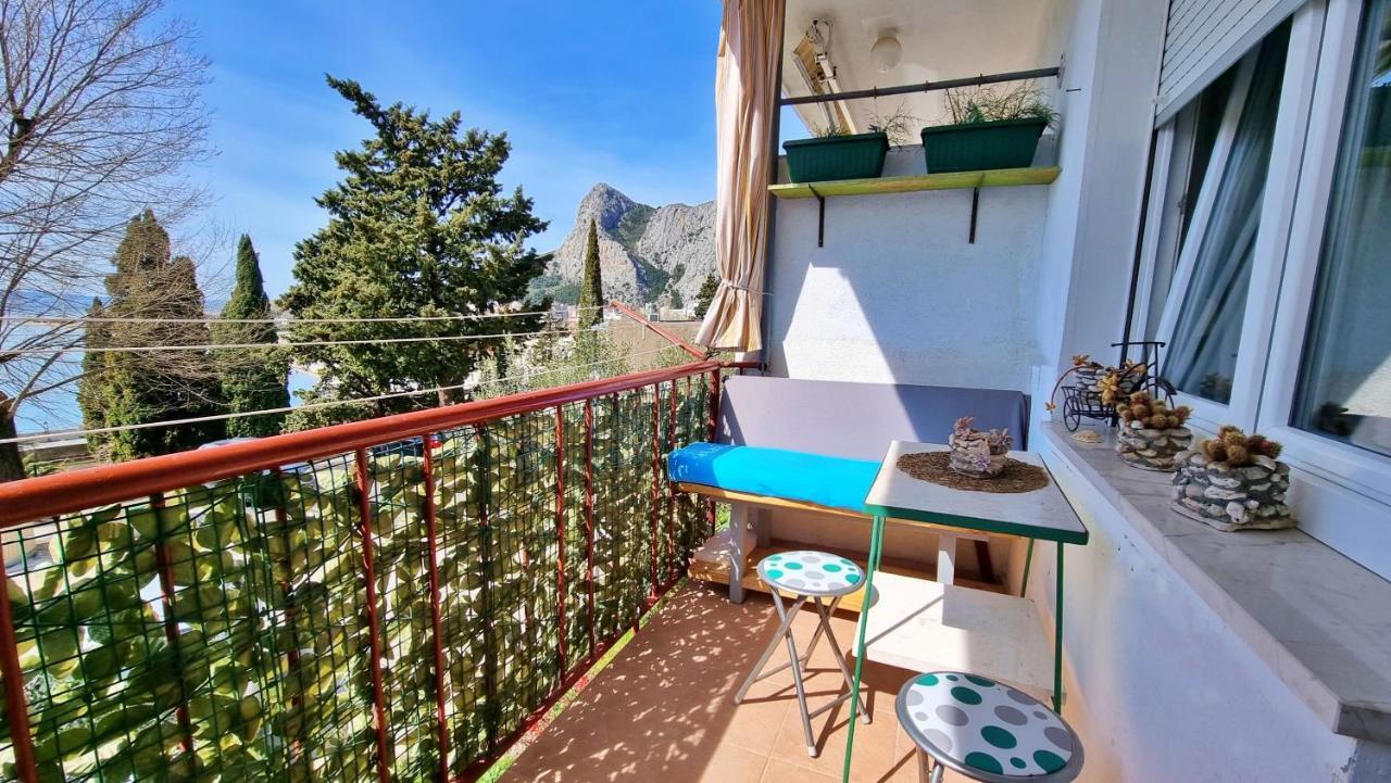 Apartment Tica Omis Exterior photo